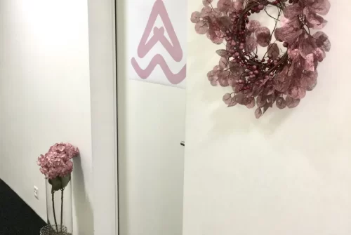 Liebscher & Bracht-Therapie Conny Stucki in Bern - Eingangsbereich Innen